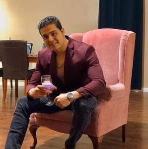 Meet your Posher, Christian